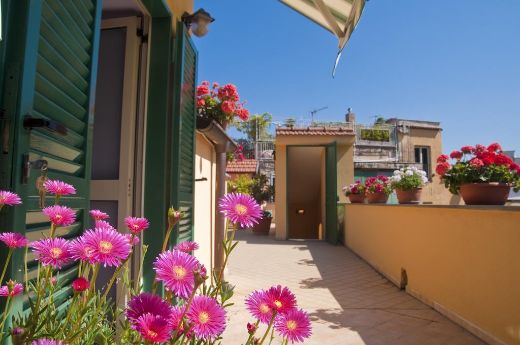 Appartement Tetto Fiorito à Castellammare di Stabia Extérieur photo