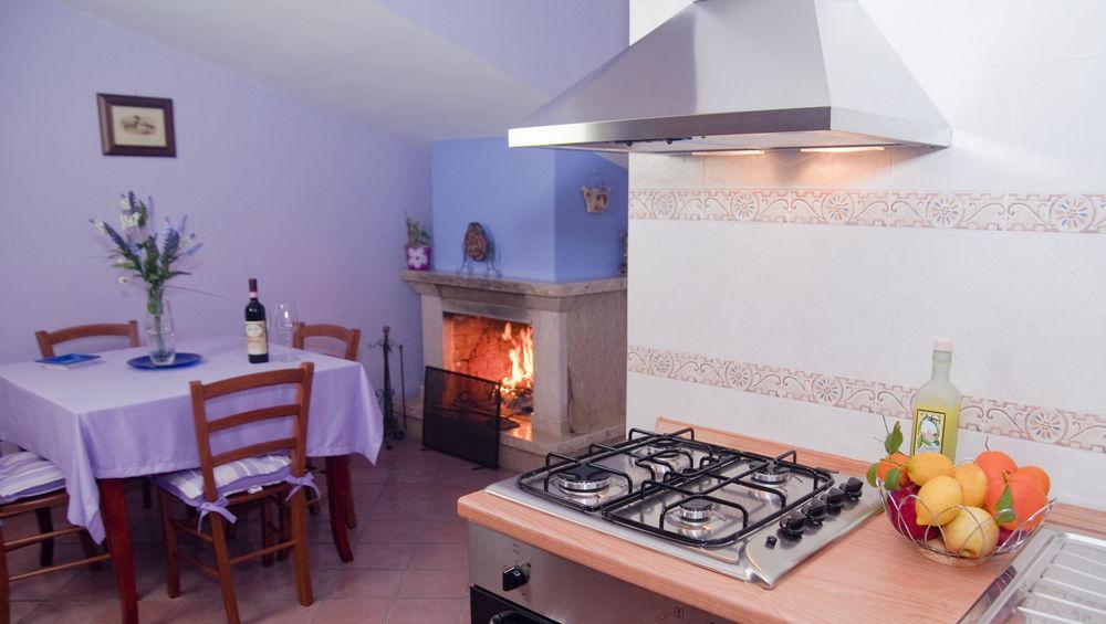 Appartement Tetto Fiorito à Castellammare di Stabia Extérieur photo