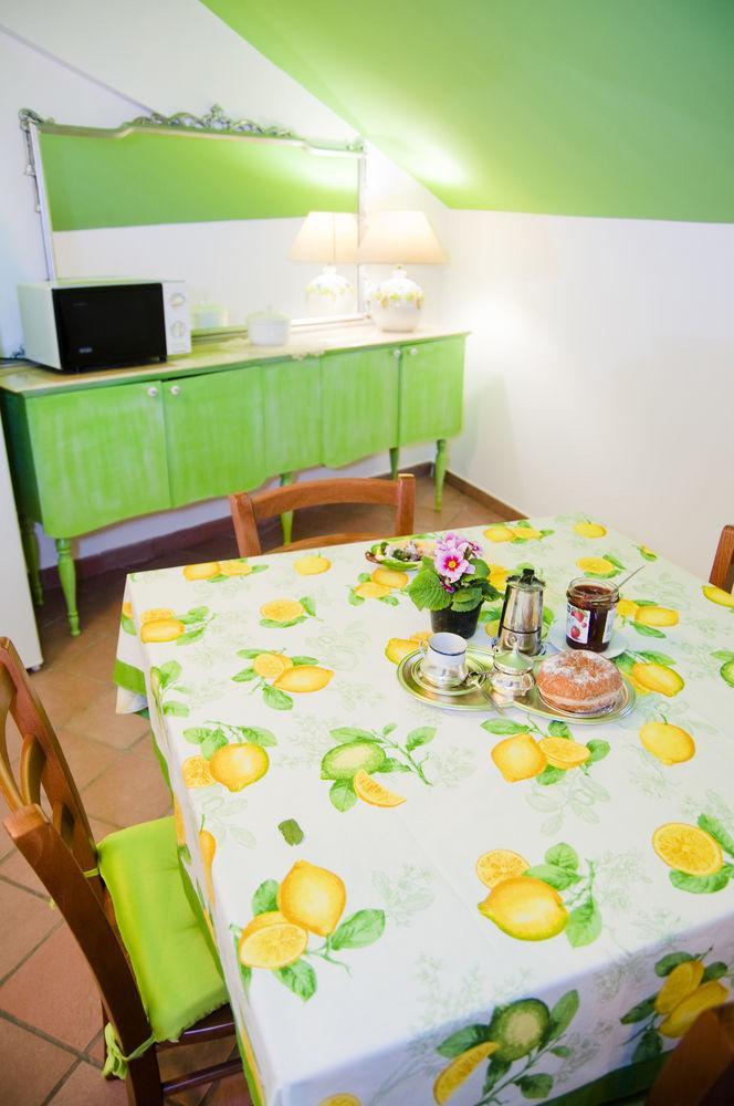 Appartement Tetto Fiorito à Castellammare di Stabia Extérieur photo