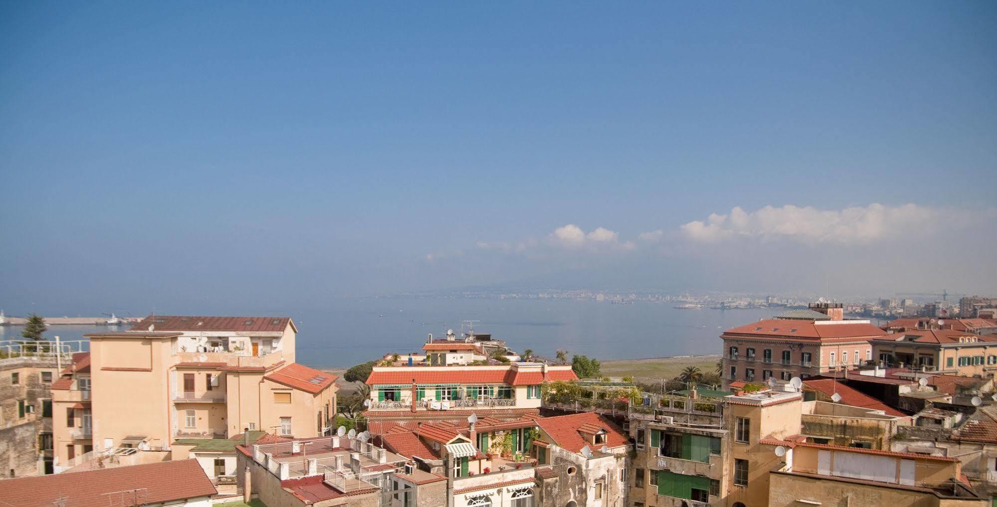 Appartement Tetto Fiorito à Castellammare di Stabia Extérieur photo