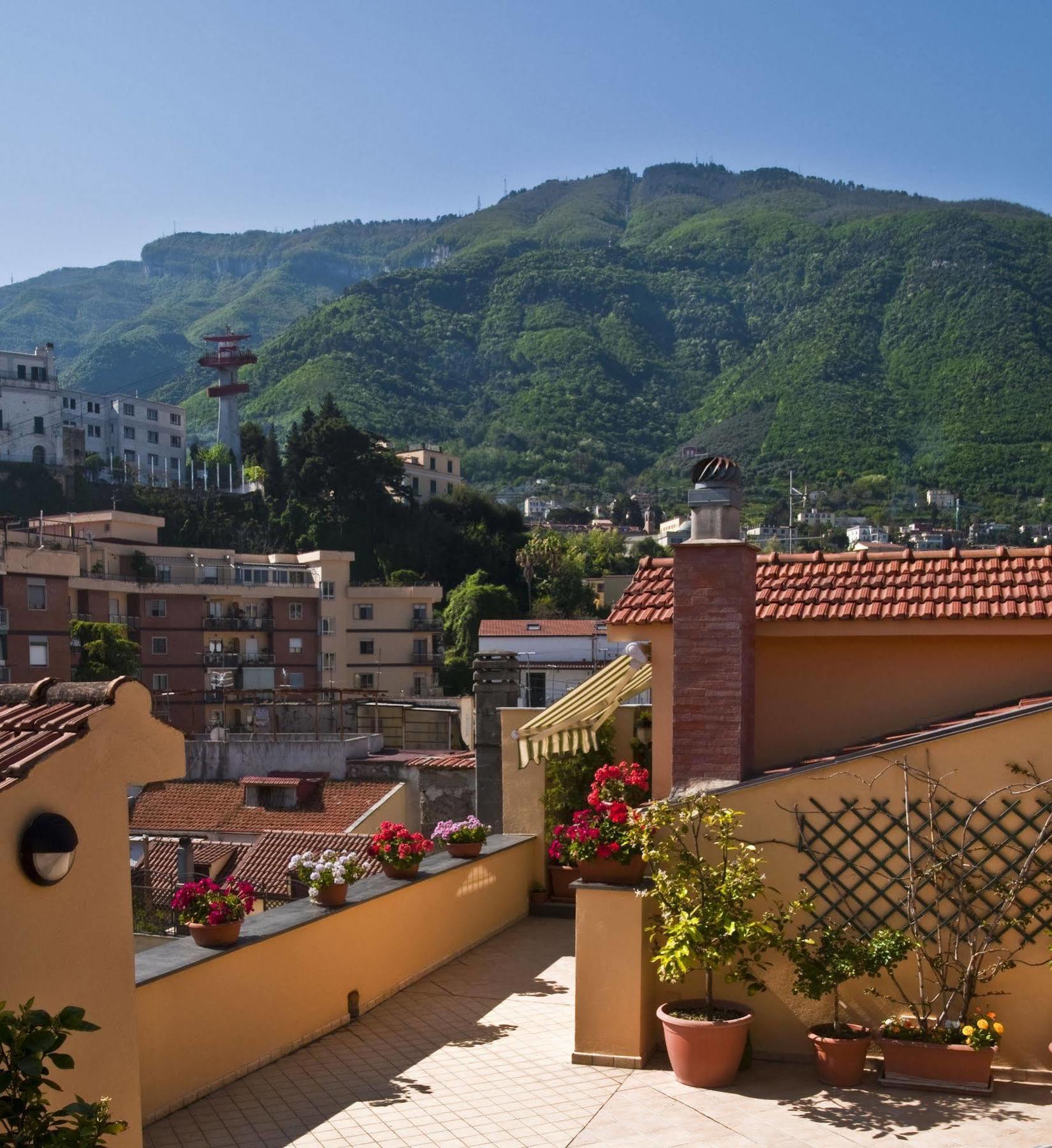 Appartement Tetto Fiorito à Castellammare di Stabia Extérieur photo
